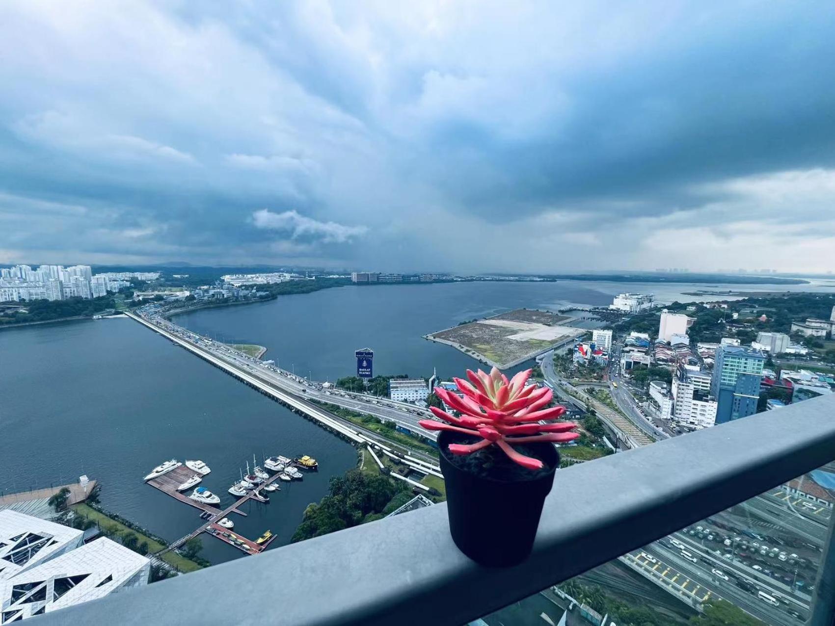 R&F Princess Cove At Anju Johor Bahru Esterno foto